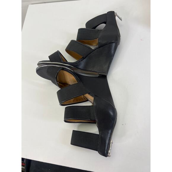 Report Signature Strappy Sandales Size 7.5 - Picture 5 of 7